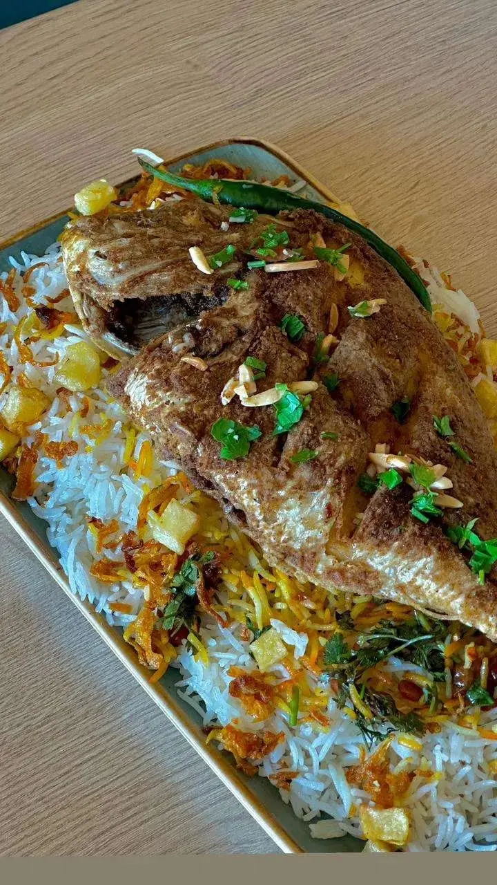 سمك عندك بلدي كيلو +رز عيال المدير